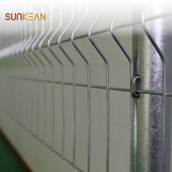 メッシュフェンシングパネル